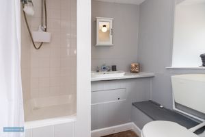 Annexe - Shower Room- click for photo gallery